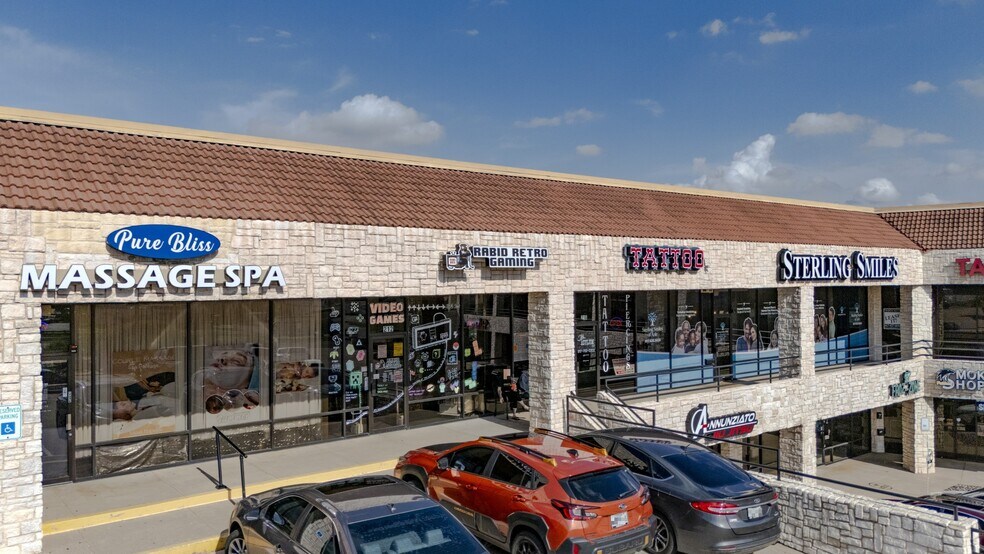 More Photos Of 120-252 Park Pl, Azle Unknown For Lease