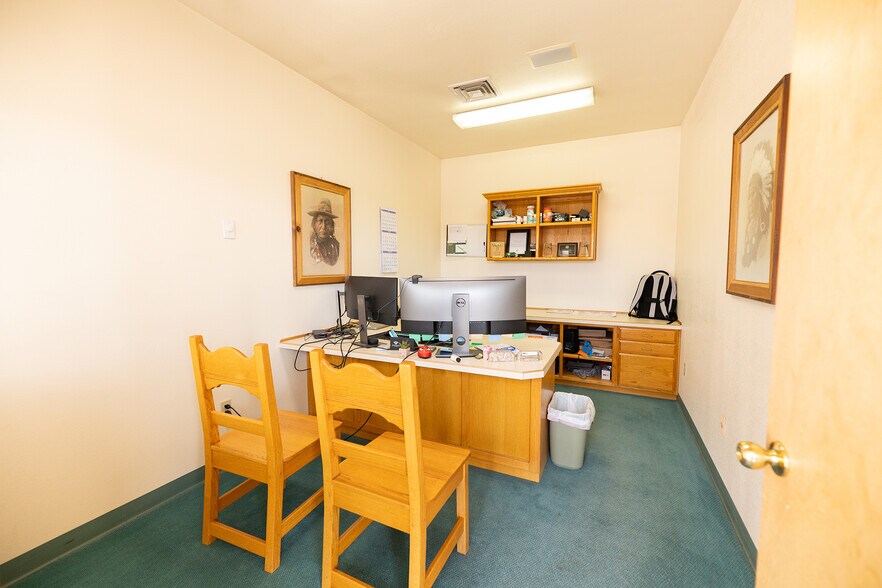 More Photos Of 123 N 1st St, Grants Office For Sale