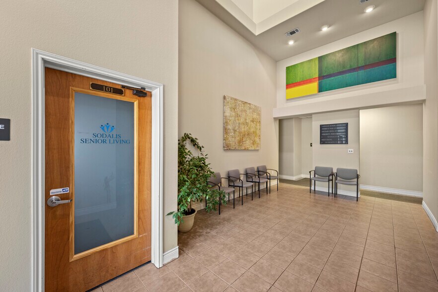 More Photos Of 1921 Corporate Dr, San Marcos Office For Lease