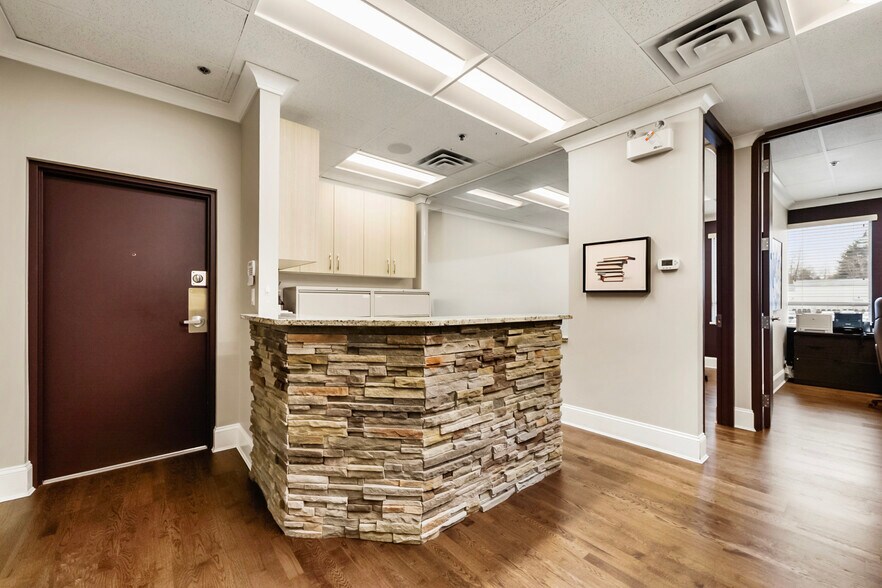 More Photos Of 6351 197th St, Langley Office For Sale