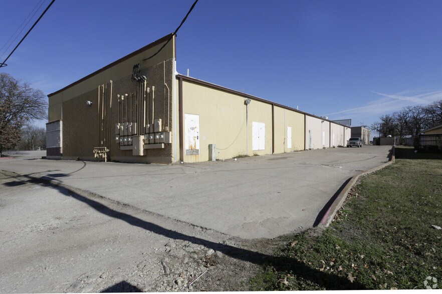 More Photos Of 1720 W Bruton Rd, Balch Springs General Retail For Lease