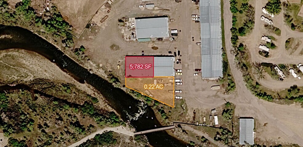 More Photos Of 185 Superior Dr, Evanston Industrial For Lease