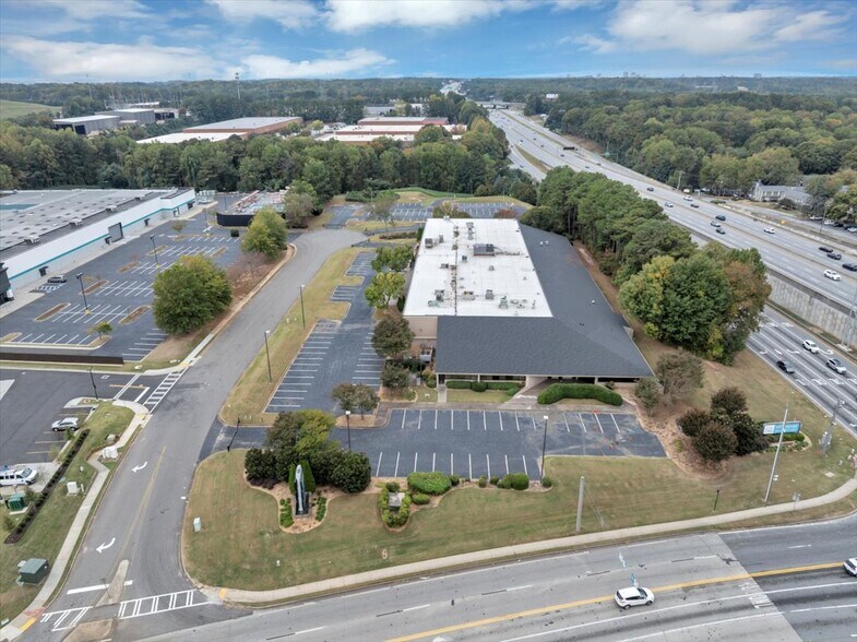 More Photos Of 6920 Jimmy Carter Blvd, Norcross Religious Facility For Lease