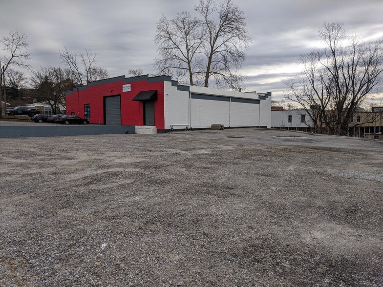 More Photos Of 188 Patton Ave, Asheville Drugstore For Lease
