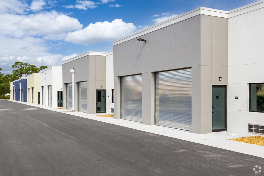 More Photos Of 310 N Wickham Rd, Melbourne Warehouse For Lease