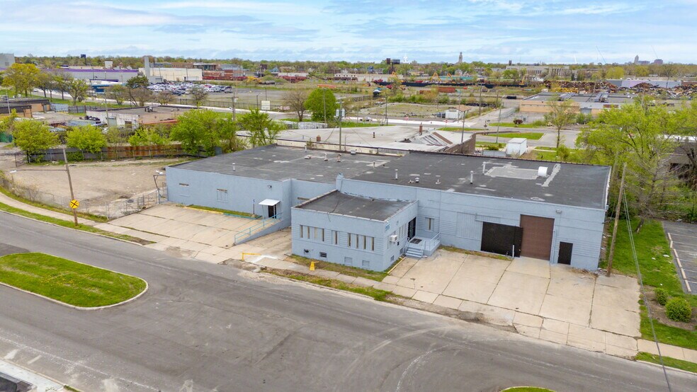 More Photos Of 9900 Northlawn St, Detroit Warehouse For Sale
