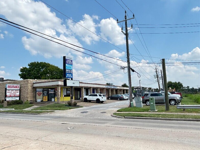 More Photos Of 11001 Fondren Rd, Houston Freestanding For Lease