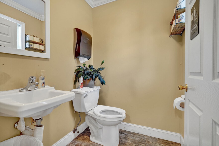 More Photos Of 426 Herbertsville Rd, Brick Office Residential For Sale