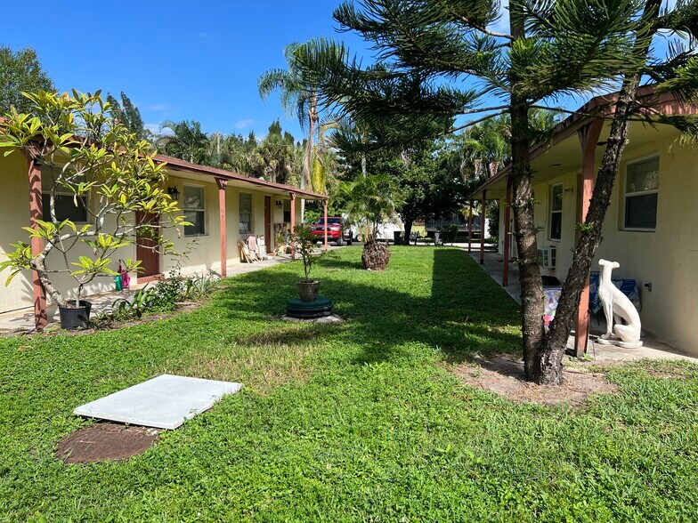 More Photos Of 4764 Cole St, West Palm Beach Apartments For Sale