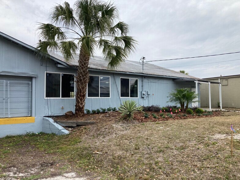 More Photos Of 1717 W Arch St, Tampa Warehouse For Lease