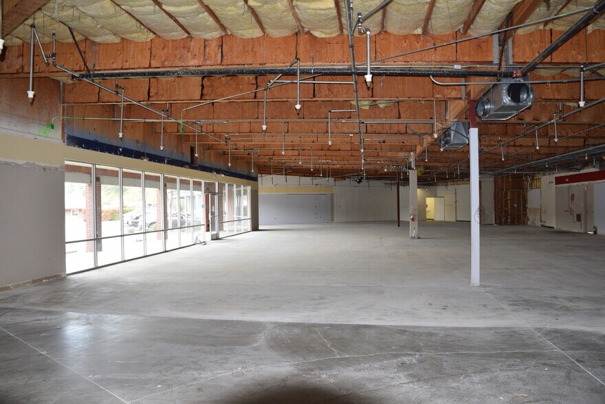 More Photos Of 384 Placerville Dr, Placerville Unknown For Lease