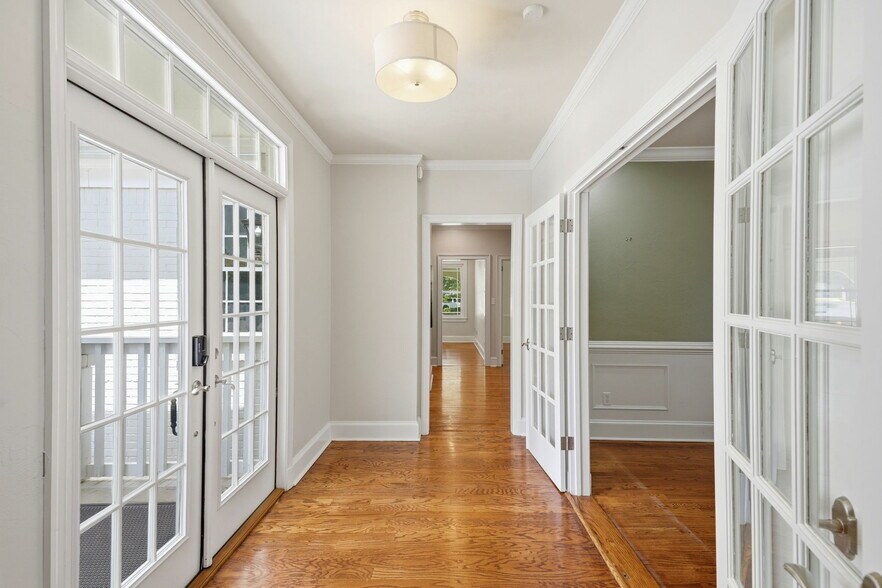 More Photos Of 537 E Park Ave, Tallahassee Office For Sale