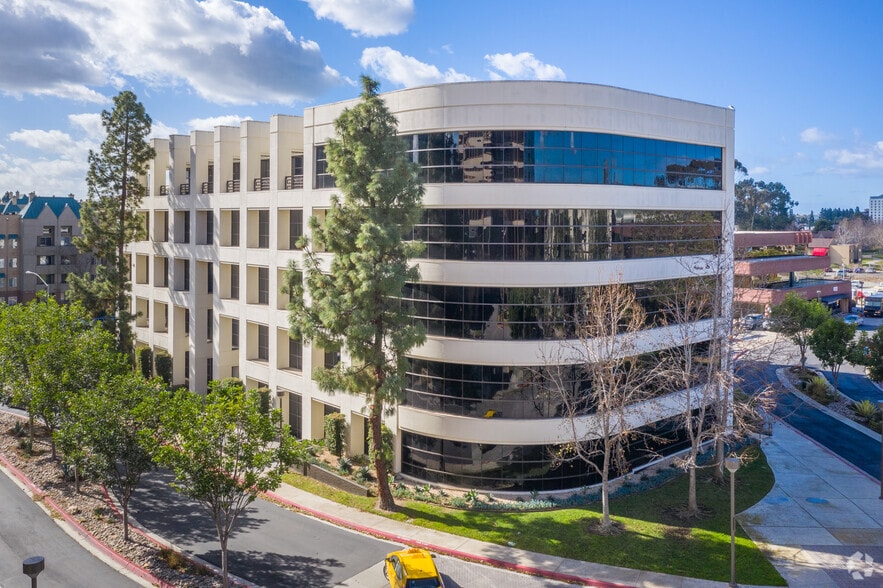 More Photos Of 4120-4130 La Jolla Village Dr, La Jolla Unknown For Lease