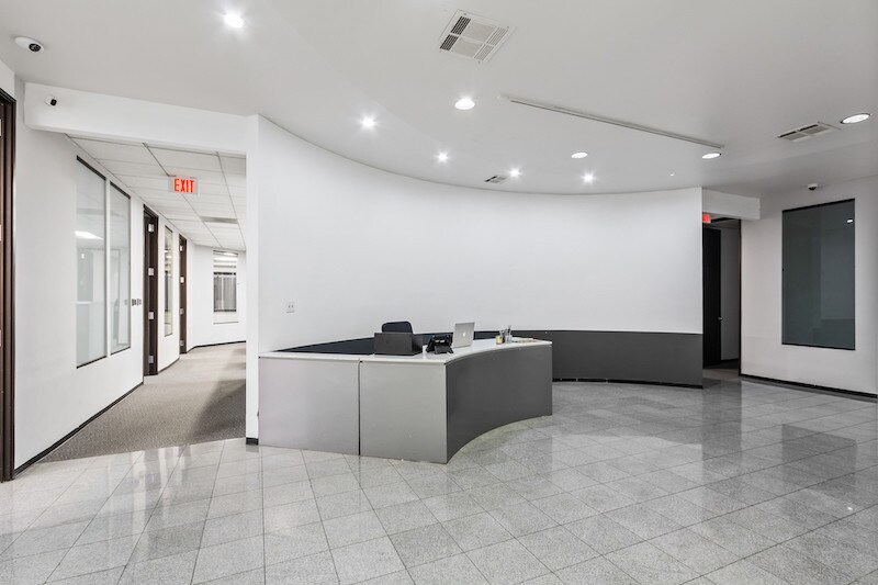More Photos Of 824 Wilshire Blvd, Los Angeles Office For Lease