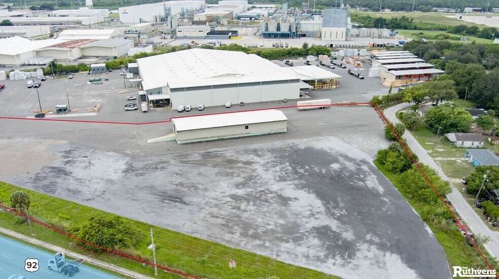 More Photos Of 500 McKean St, Auburndale Warehouse For Lease
