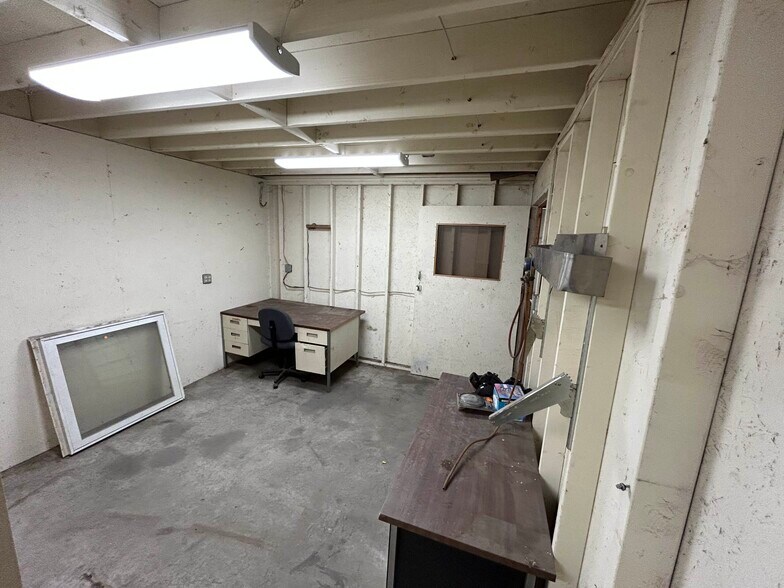 More Photos Of 717 5th St, Prescott Manufacturing For Lease