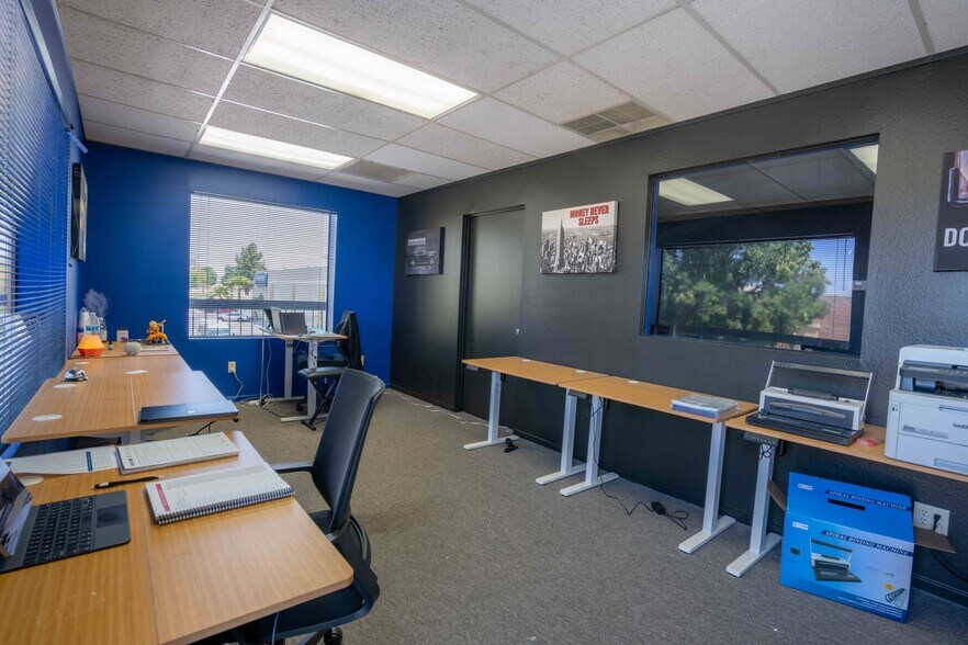 More Photos Of 2627 W Florida Ave, Hemet Office For Lease