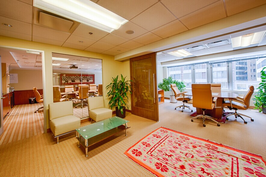 More Photos Of 1717 H St NW, Washington Office For Lease