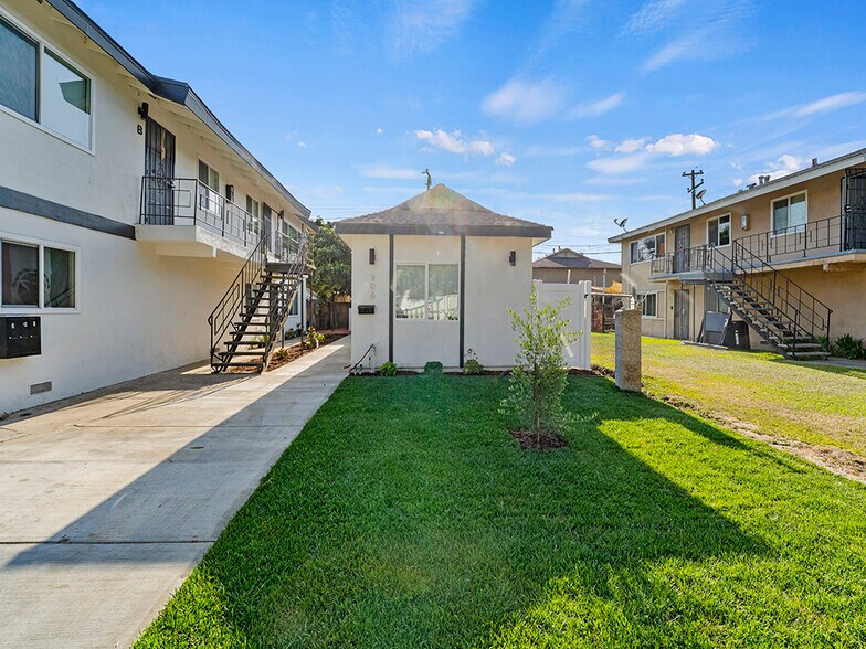More Photos Of 308 S Laurel St, Santa Ana Apartments For Sale