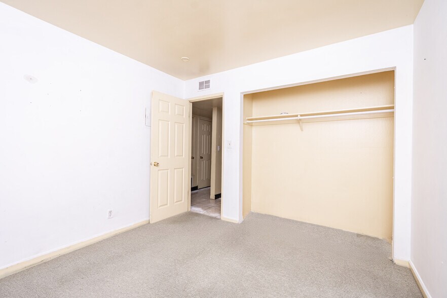 More Photos Of 100 Nedra Ct, Sacramento Multifamily For Sale