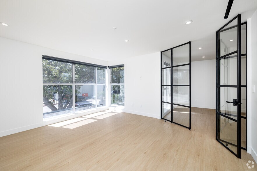 More Photos Of 1617 Broadway, Santa Monica Loft Creative Space For Sale