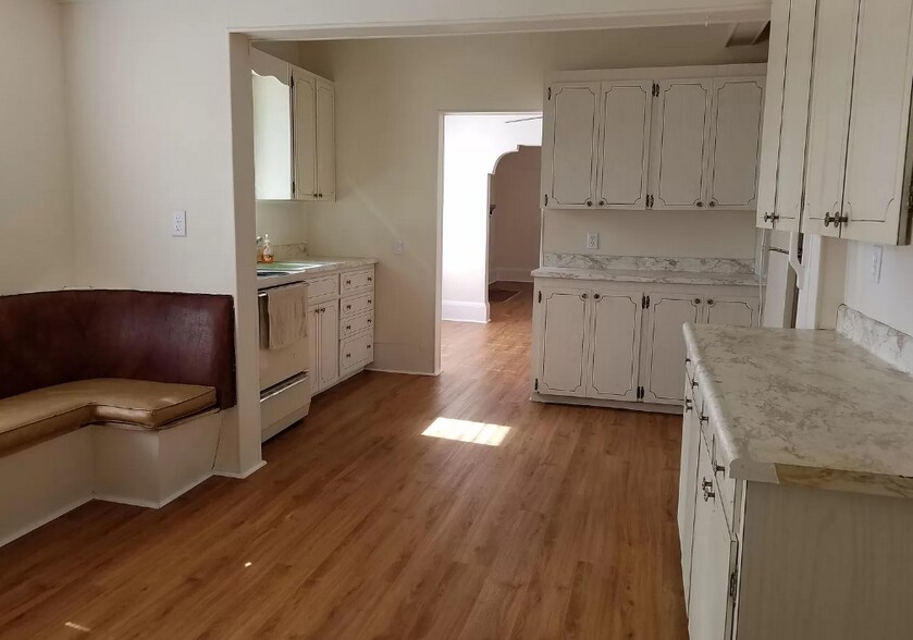 More Photos Of 1757 N Woodland Blvd, Deland Apartments For Sale