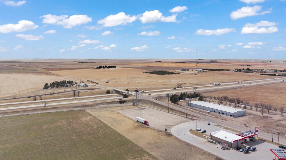 More Photos Of 700 Colorado Ave, Stratton Hotel For Sale