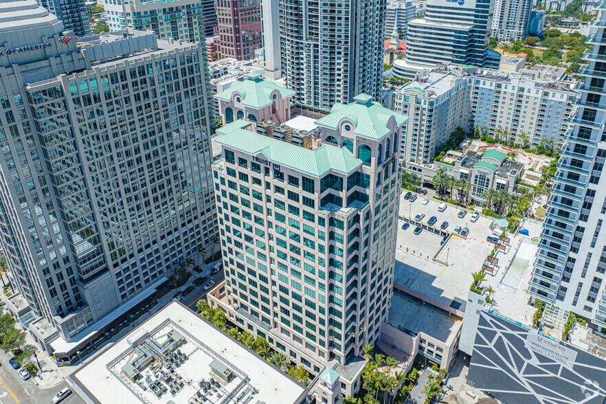 More Photos Of 515 E Las Olas Blvd, Fort Lauderdale Office For Lease