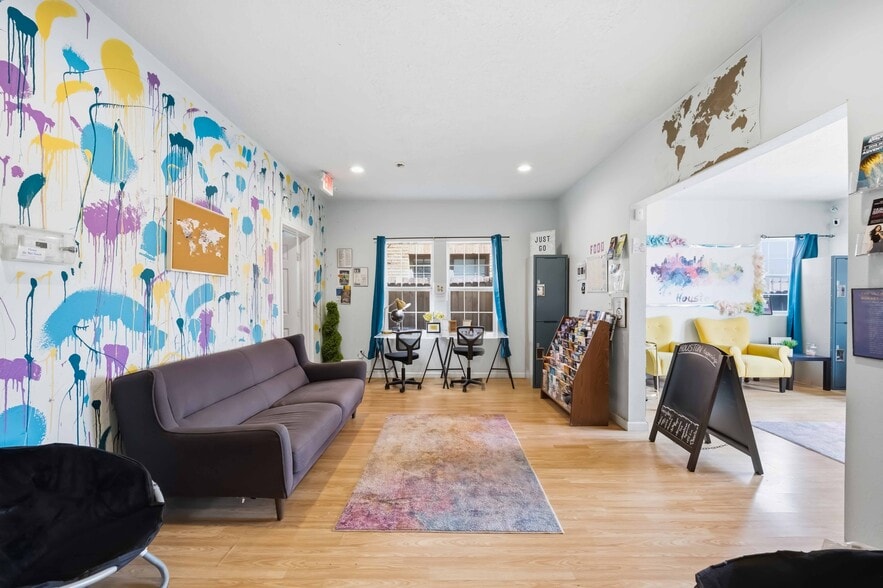 More Photos Of 4018 Chartres St, Houston Hospitality For Sale