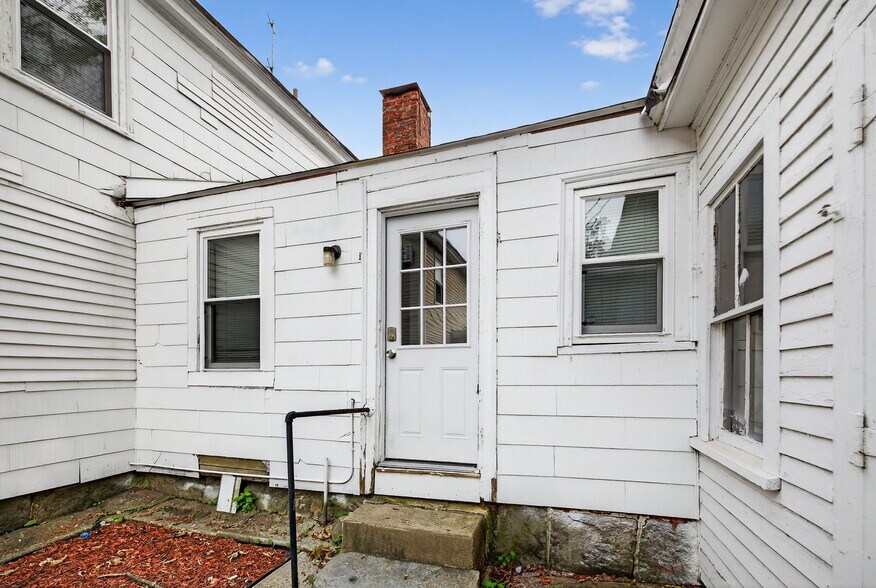 More Photos Of 7 Morrill St, Nashua Multifamily For Sale