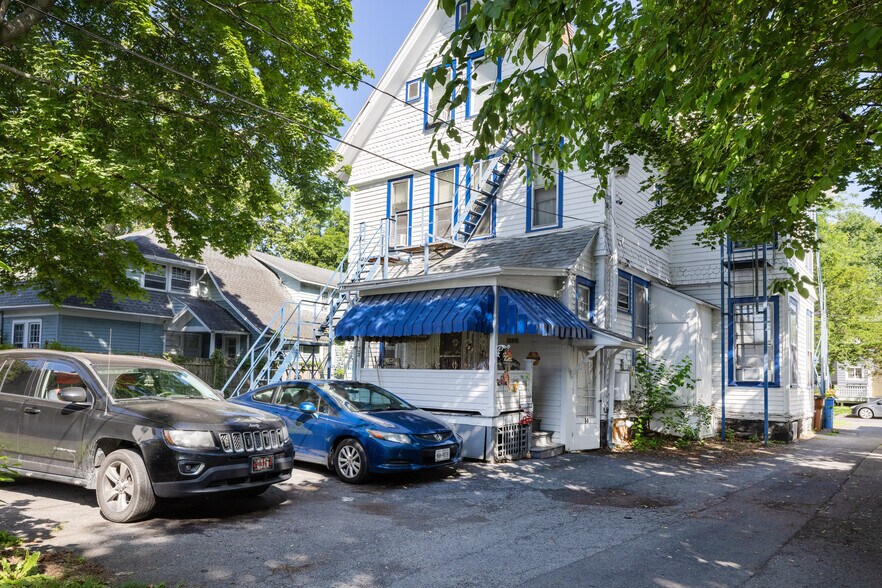 More Photos Of 58 Saint James St, Kingston Apartments For Sale