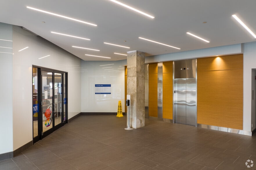 More Photos Of 170 Attwell Dr, Toronto Unknown For Lease