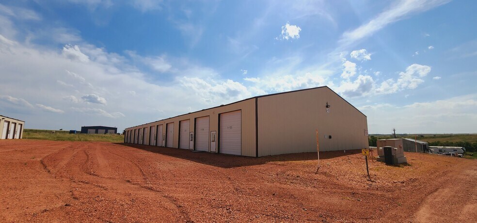 More Photos Of 2052 NW 125th Ave, Watford City Self Storage For Sale