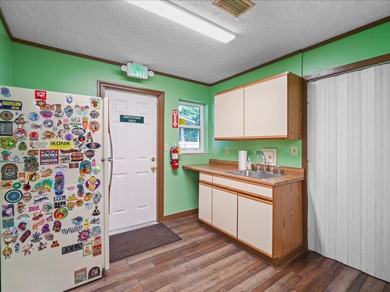 More Photos Of 1452 Bellaire Ln NE, Palm Bay Freestanding For Sale