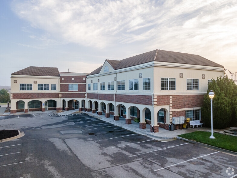 Primary Photo Of 12710 S Pflumm Rd, Olathe Storefront Retail Office For Lease