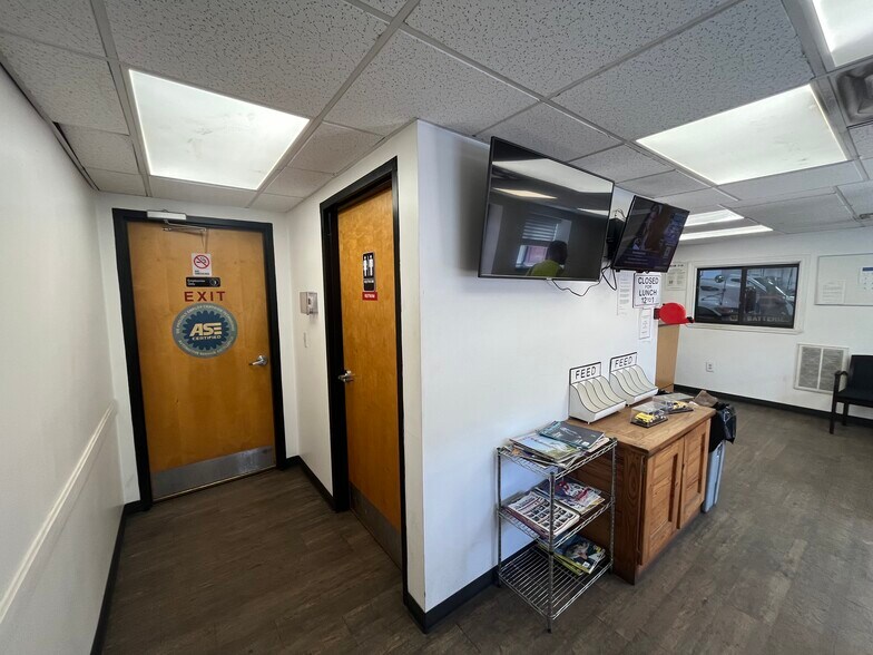 More Photos Of 790 W Chestnut St, Brockton Service For Sale