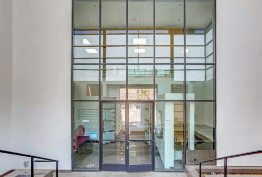 More Photos Of 1005 S Central Ave, Los Angeles Showroom For Lease
