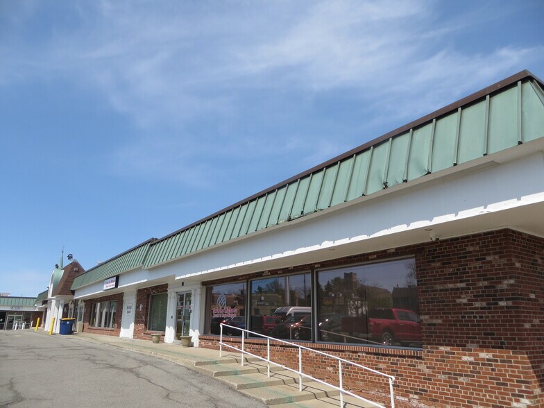 More Photos Of 61-81 Walnut St, Lockport General Retail For Lease