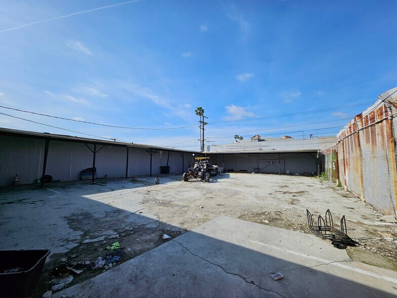 More Photos Of 6829 Crenshaw Blvd, Los Angeles Industrial For Sale