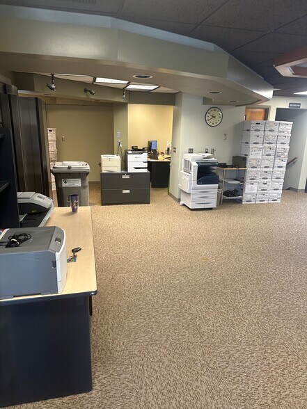 More Photos Of 2626 W Kennewick Ave, Kennewick Office For Lease
