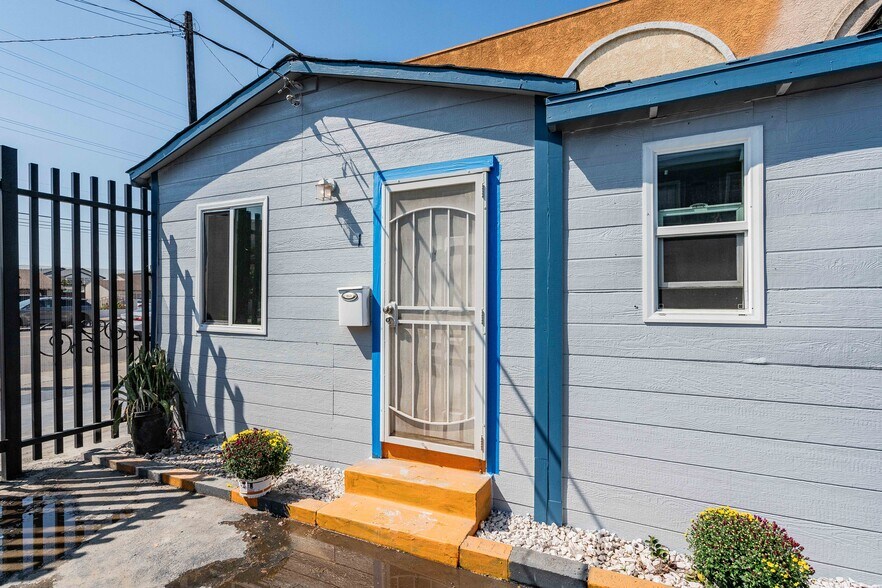 More Photos Of 3713-3717 W Imperial Hwy, Inglewood Apartments For Sale