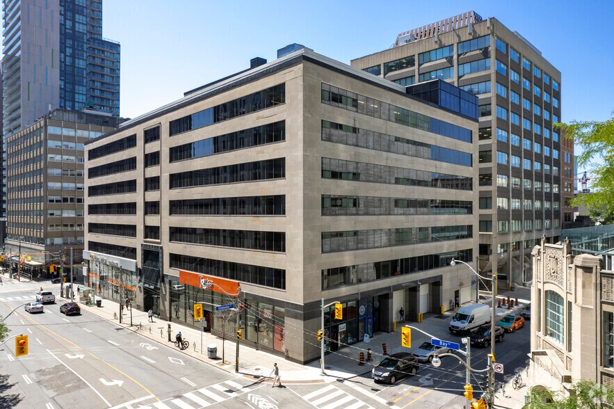 Primary Photo Of 800 Bay St, Toronto Office For Lease