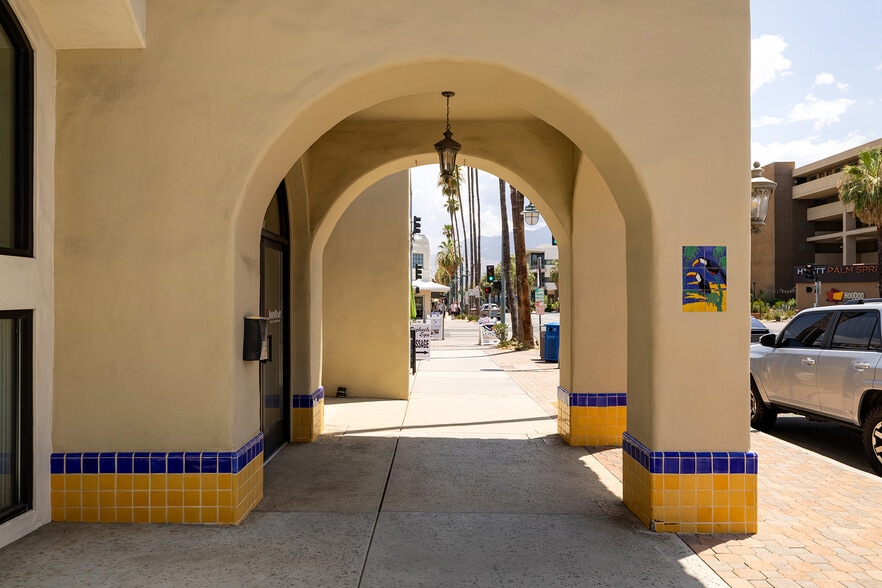 More Photos Of 310-320 N Palm Canyon Dr, Palm Springs Unknown For Lease