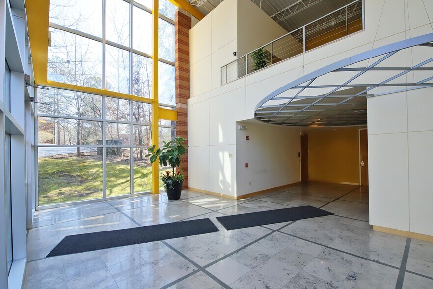 More Photos Of 141 Providence Rd, Chapel Hill Office Residential For Lease