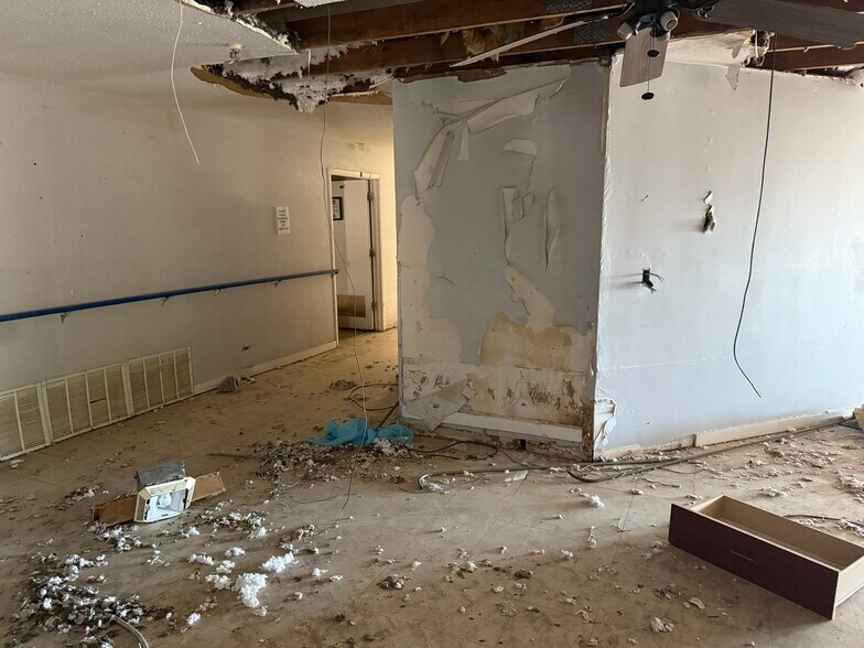 More Photos Of 2200 N Coltrane Rd, Oklahoma City Skilled Nursing Facility For Sale
