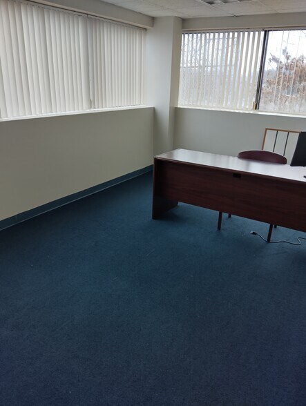 More Photos Of 999 Broadway, Saugus Office For Lease
