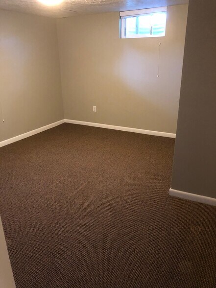 More Photos Of 1215 S Main St, Orem Office For Sale