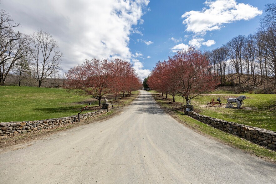 More Photos Of 12 Hunns Lake Rd, Stanfordville Flex For Sale