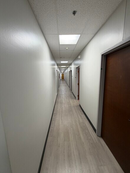 More Photos Of 2860 Northpark Ave, Huntington Office For Sale