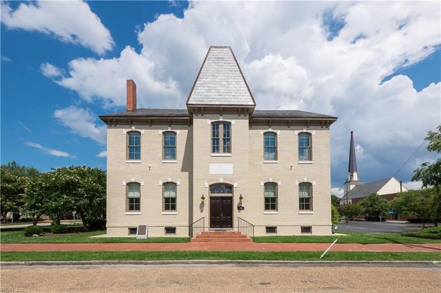 Primary Photo Of 441 Washington St, Portsmouth Office Residential For Sale